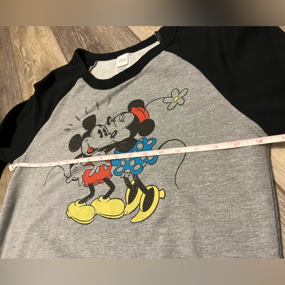 Mickey and Minnie sweatshirt - Picture 6 of 10
